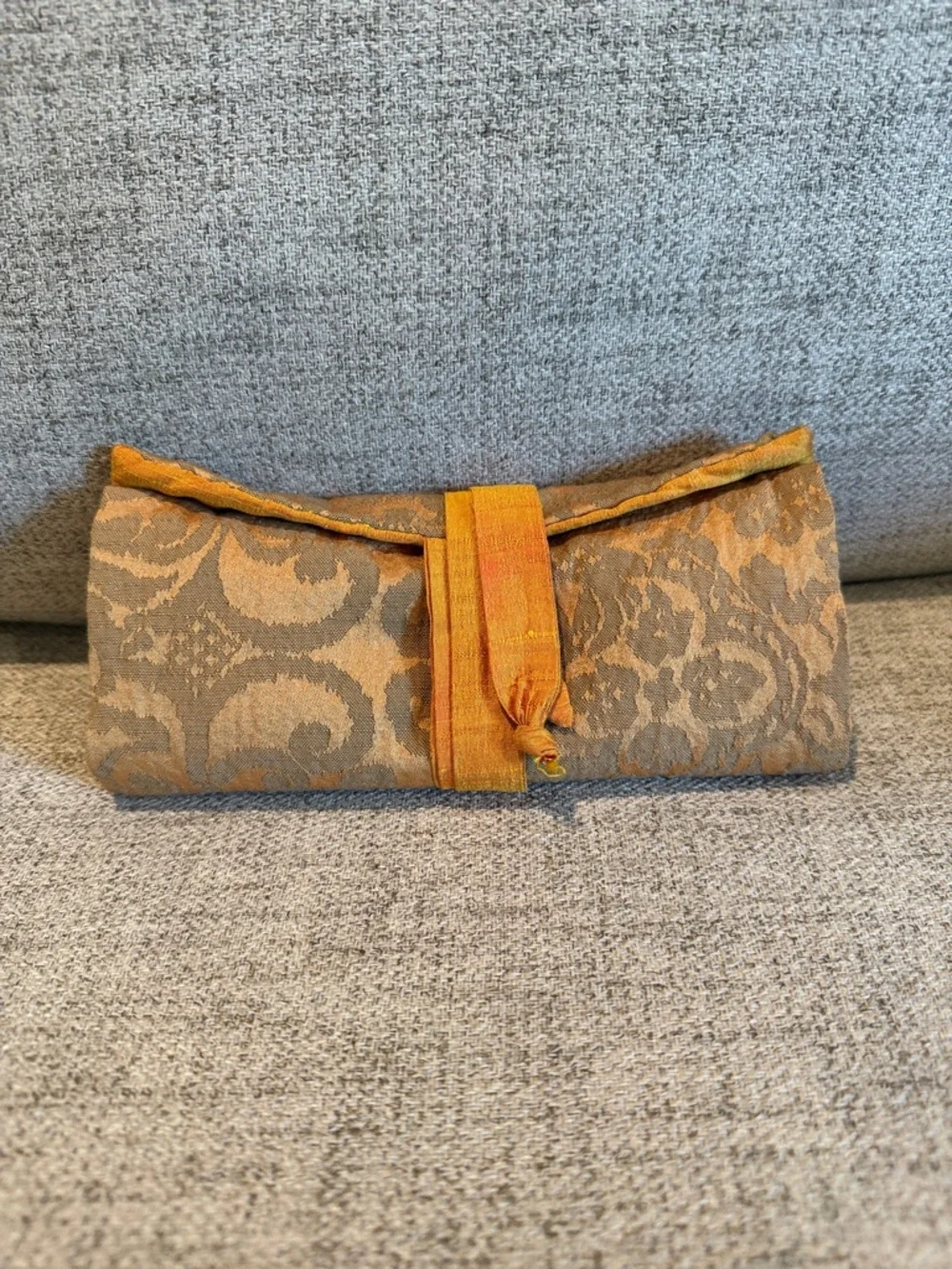 Martin & Barnett San Francisco Orange/Bronze/Gold Fabric Jewelry Roll -